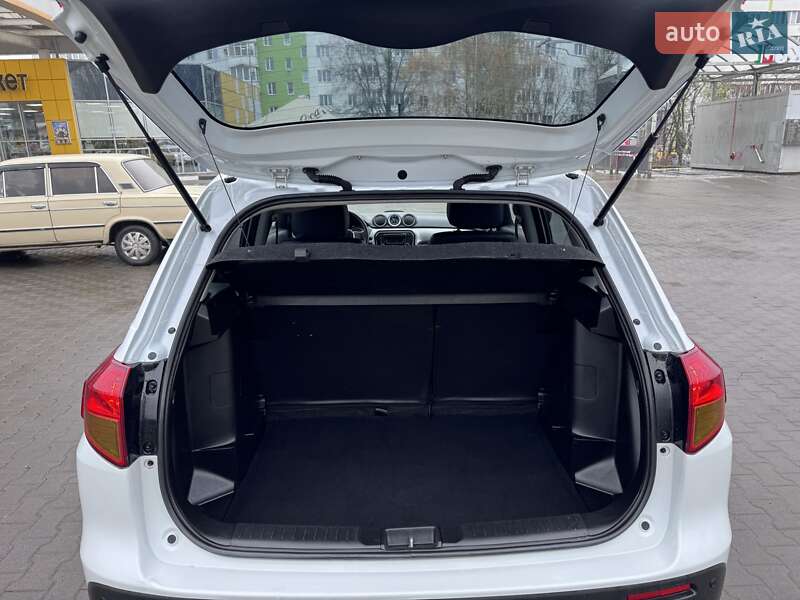 Внедорожник / Кроссовер Suzuki Vitara 2017 в Хмельницком