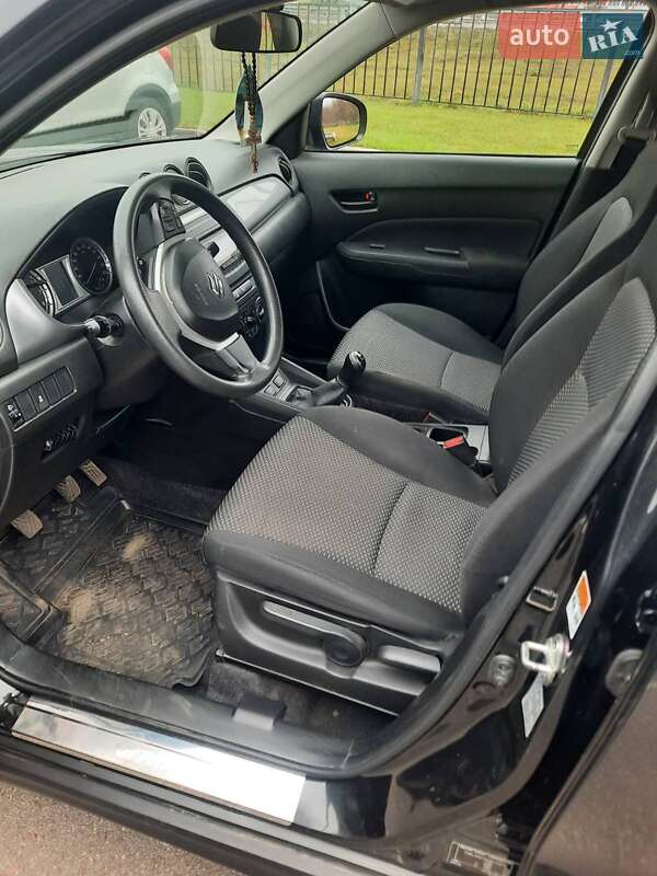 Внедорожник / Кроссовер Suzuki Vitara 2018 в Полтаве