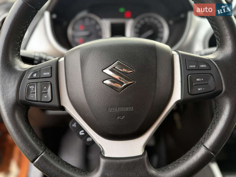 Внедорожник / Кроссовер Suzuki Vitara 2016 в Тульчине