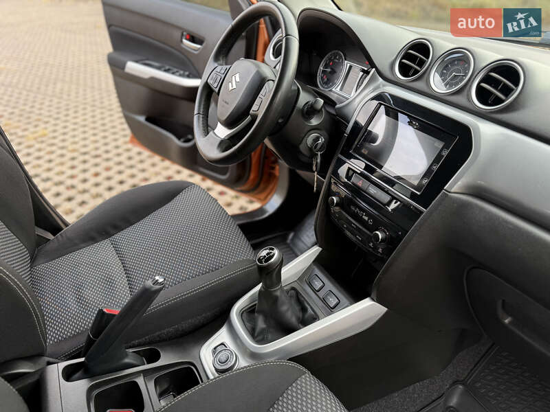 Внедорожник / Кроссовер Suzuki Vitara 2016 в Тульчине