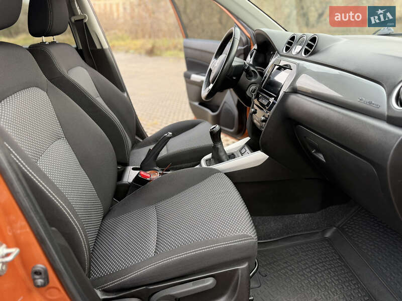 Внедорожник / Кроссовер Suzuki Vitara 2016 в Тульчине