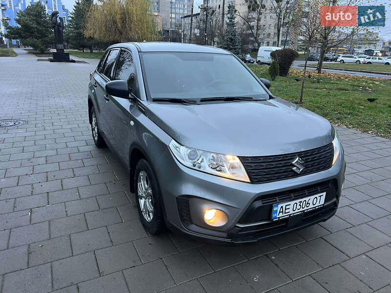 Внедорожник / Кроссовер Suzuki Vitara 2021 в Киеве