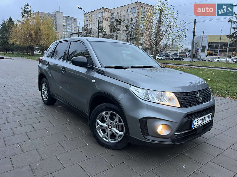 Внедорожник / Кроссовер Suzuki Vitara 2021 в Киеве