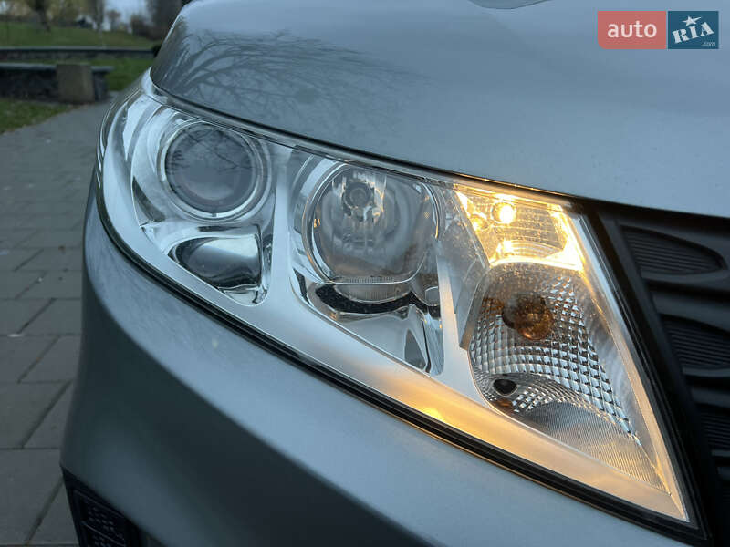 Внедорожник / Кроссовер Suzuki Vitara 2021 в Киеве