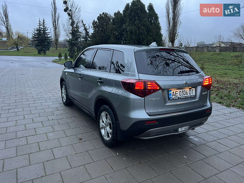 Внедорожник / Кроссовер Suzuki Vitara 2021 в Киеве