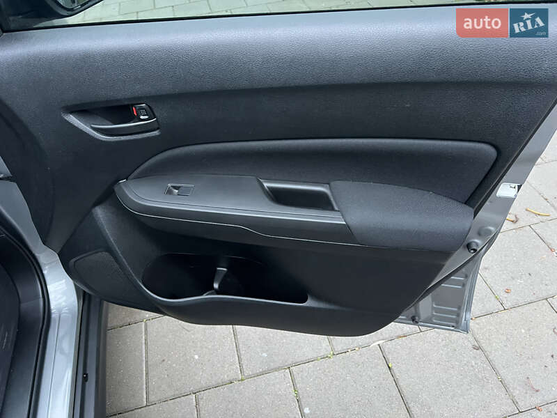 Внедорожник / Кроссовер Suzuki Vitara 2021 в Киеве