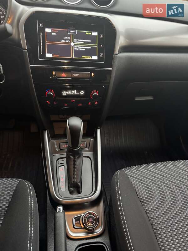 Внедорожник / Кроссовер Suzuki Vitara 2020 в Киеве