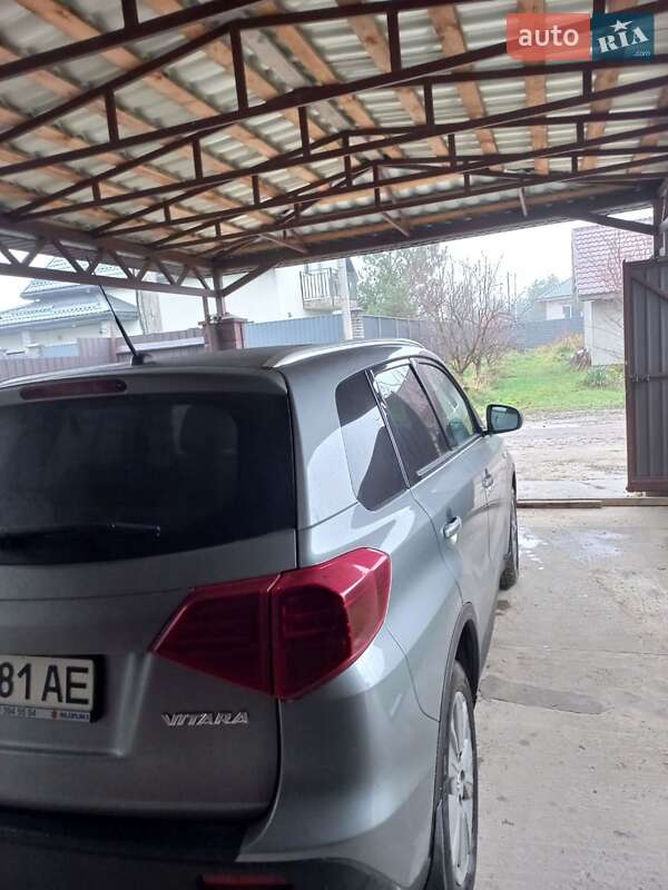 Внедорожник / Кроссовер Suzuki Vitara 2020 в Киеве