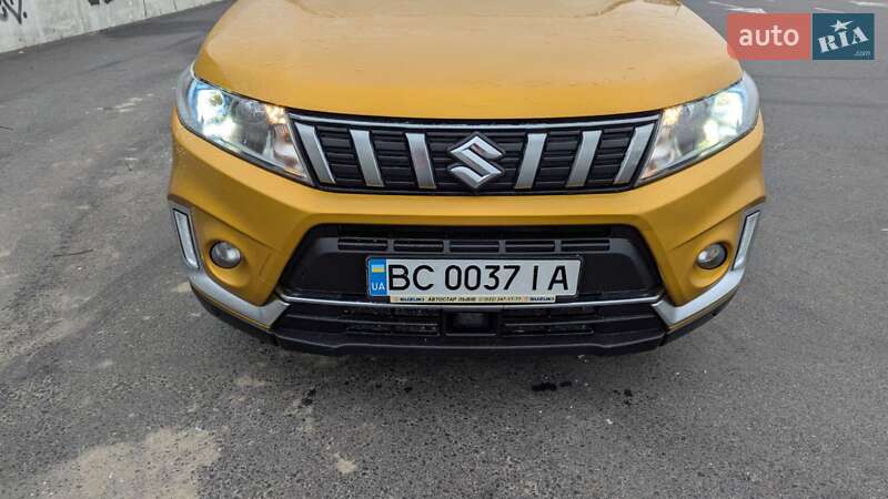 Позашляховик / Кросовер Suzuki Vitara 2020 в Львові