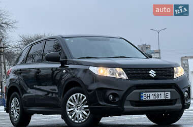 Внедорожник / Кроссовер Suzuki Vitara 2016 в Одессе