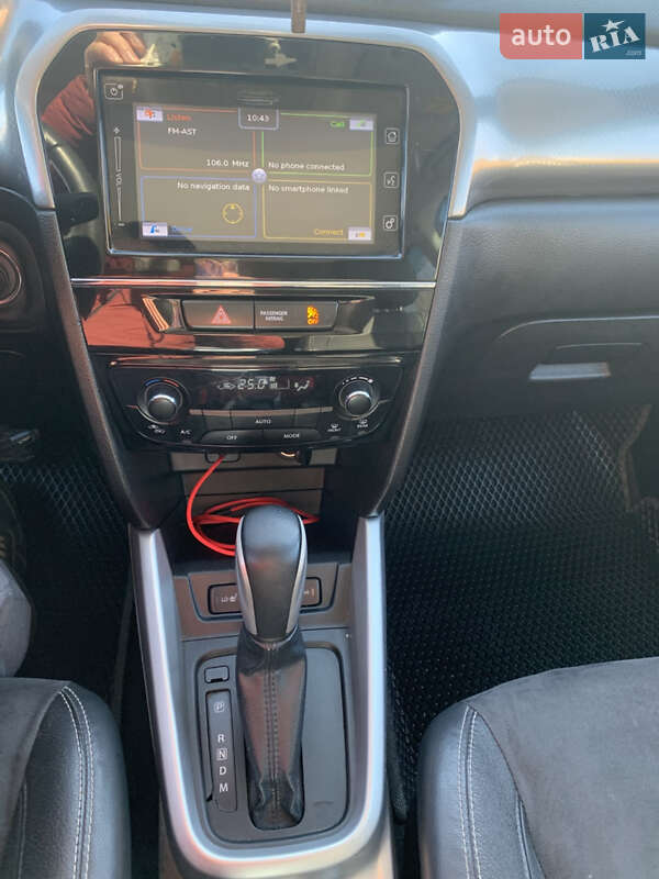 Внедорожник / Кроссовер Suzuki Vitara 2017 в Хмельницком