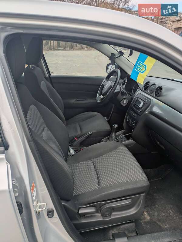 Внедорожник / Кроссовер Suzuki Vitara 2018 в Днепре