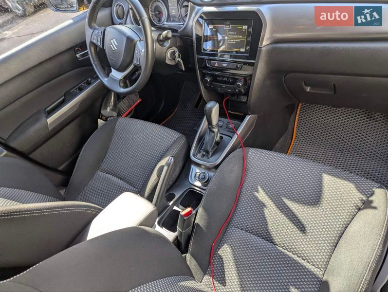 Внедорожник / Кроссовер Suzuki Vitara 2019 в Киеве