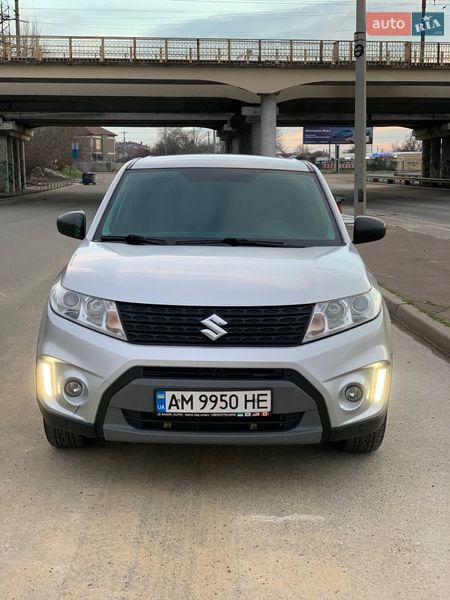 Внедорожник / Кроссовер Suzuki Vitara 2015 в Одессе