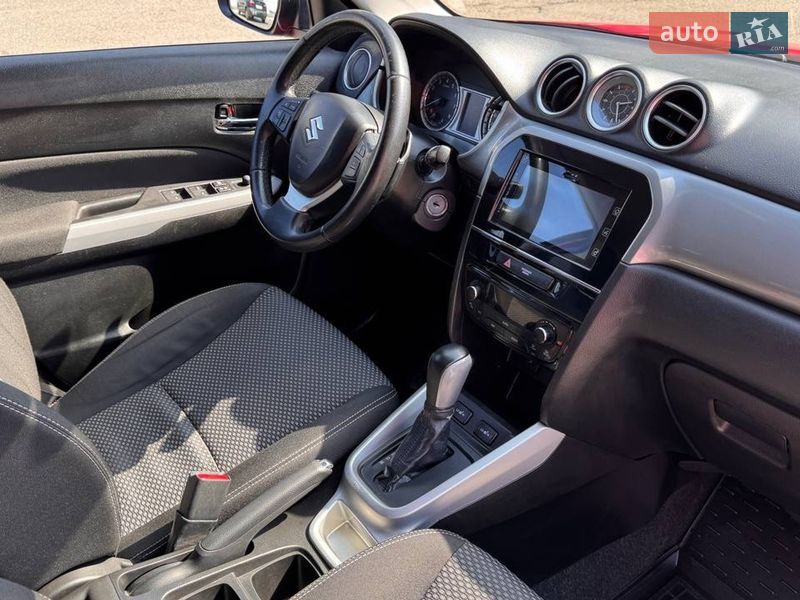 Внедорожник / Кроссовер Suzuki Vitara 2017 в Одессе