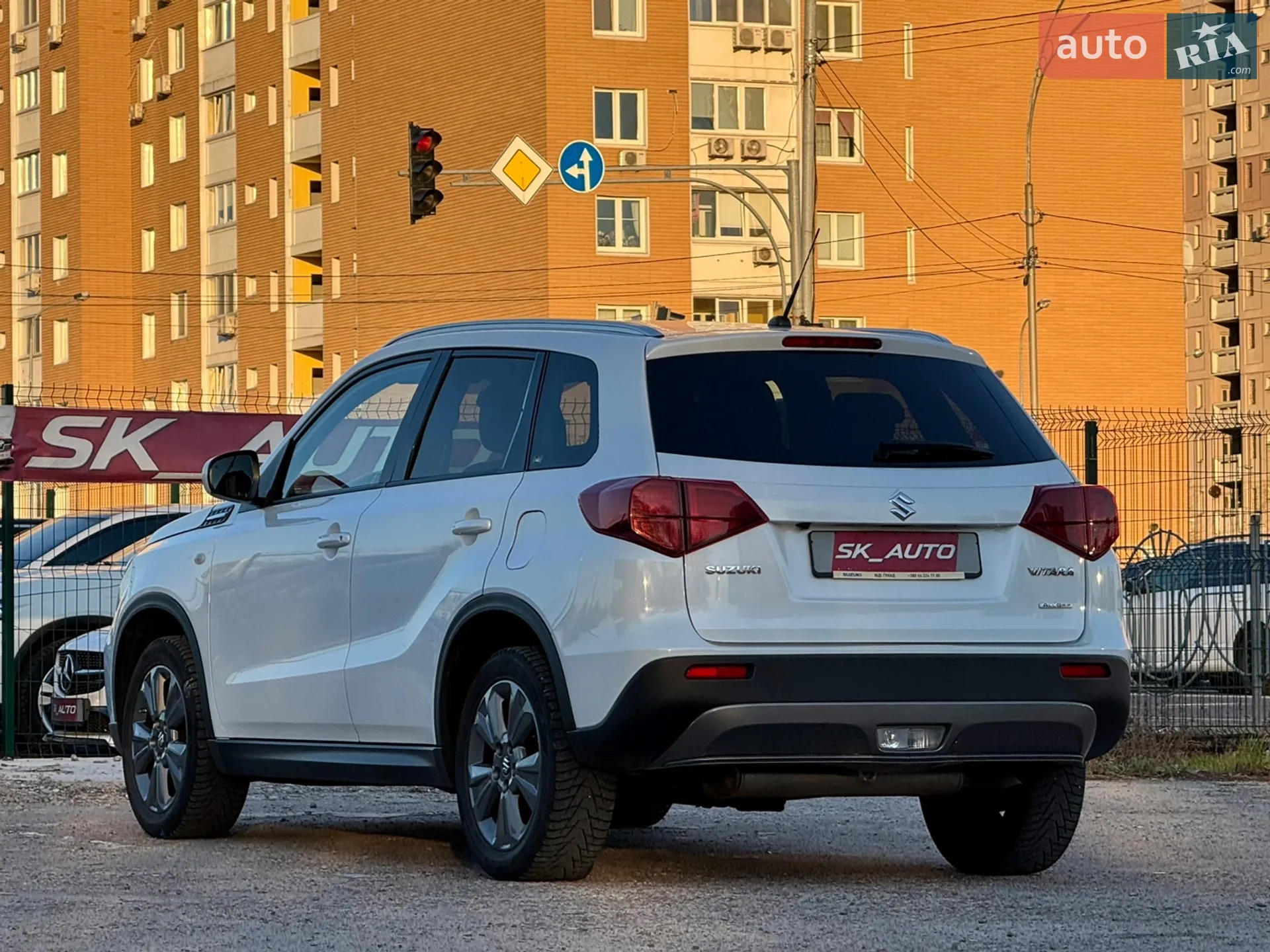 2019 Suzuki Vitara - мініатюра 8