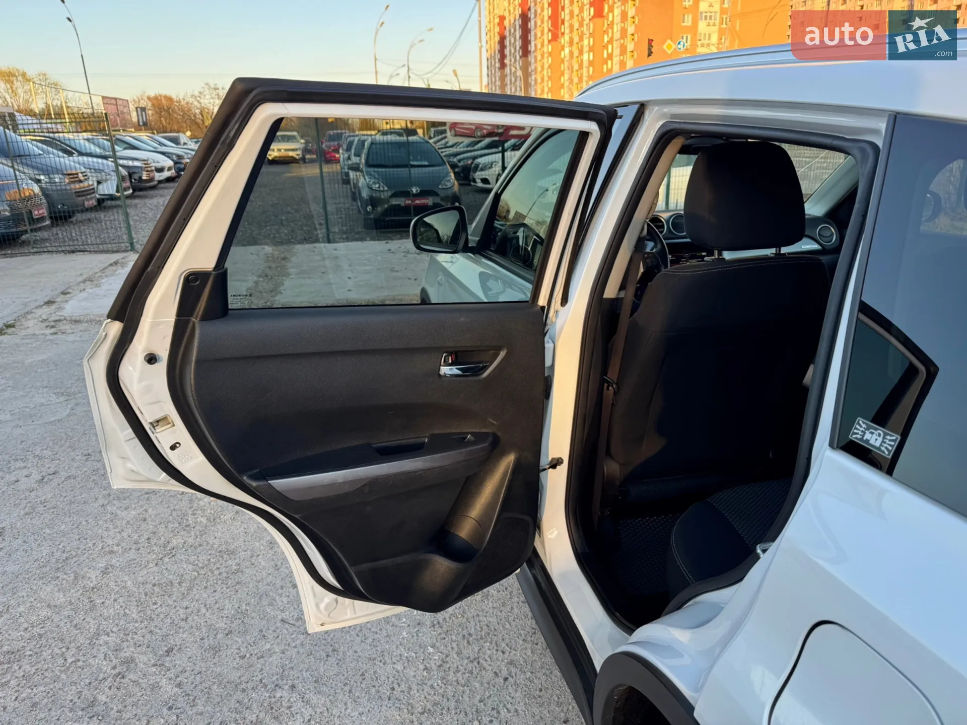 2019 Suzuki Vitara - мініатюра 33