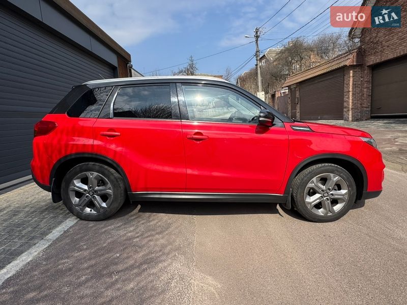 Внедорожник / Кроссовер Suzuki Vitara 2017 в Киеве