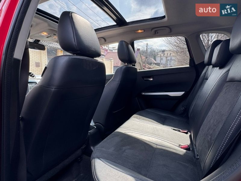 Внедорожник / Кроссовер Suzuki Vitara 2017 в Киеве