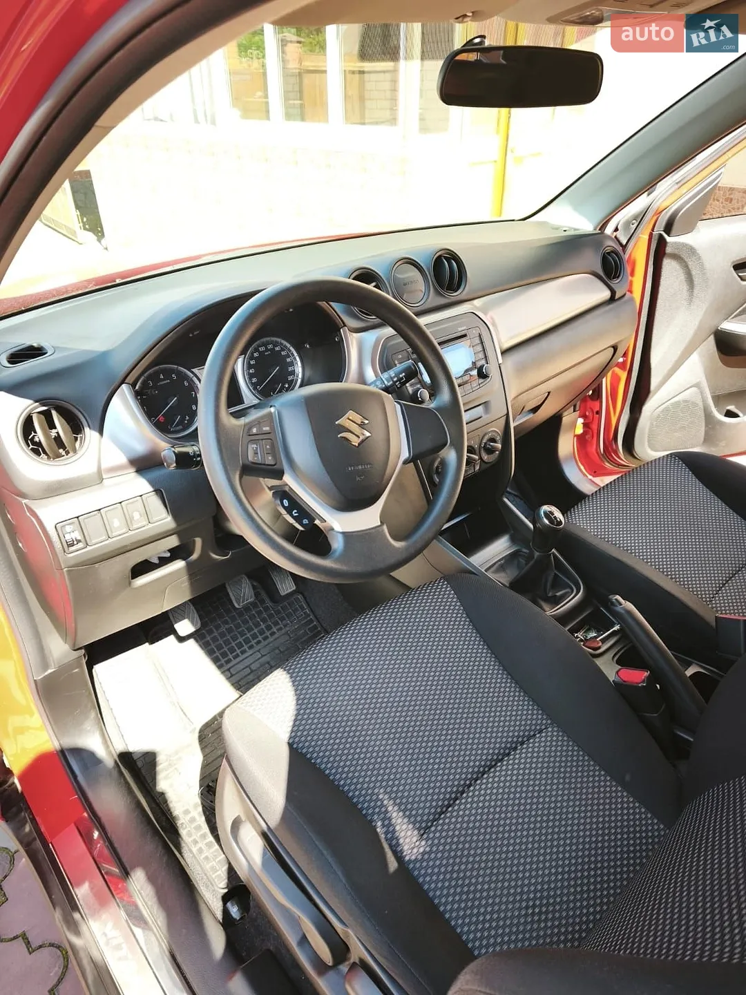 2019 Suzuki Vitara - мініатюра 4