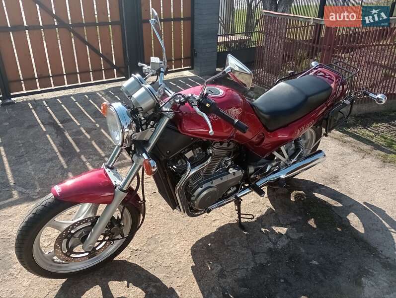 Мотоцикл Классик Suzuki VX 800 1994 в Ирклиеве