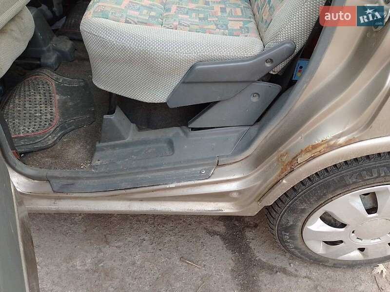 Микровэн Suzuki Wagon R 1999 в Броварах