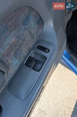 Микровэн Suzuki Wagon R 2000 в 