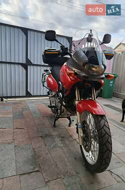 Мотоцикл Туризм Suzuki XF 650 Freewind 1999 в 