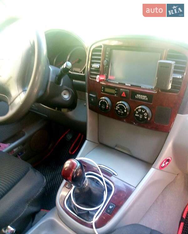 Позашляховик / Кросовер Suzuki XL7 2006 в Миколаєві