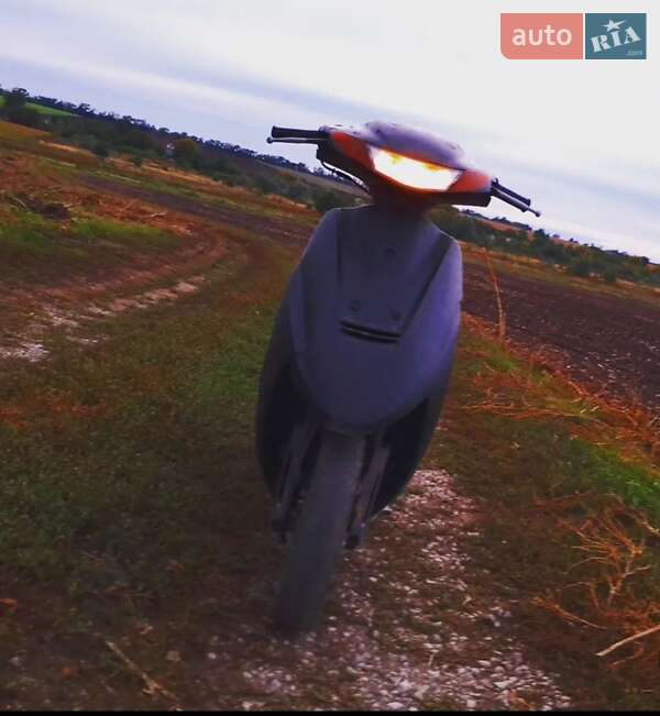 Скутер Suzuki ZZ 50 2004 в Дорогом