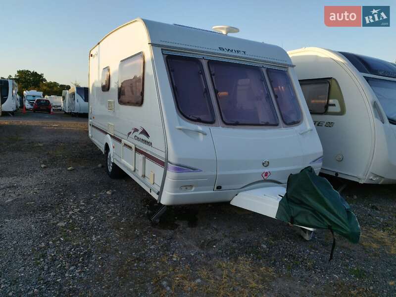 Причіп дача SWIFT Corniche 2003 в Косові