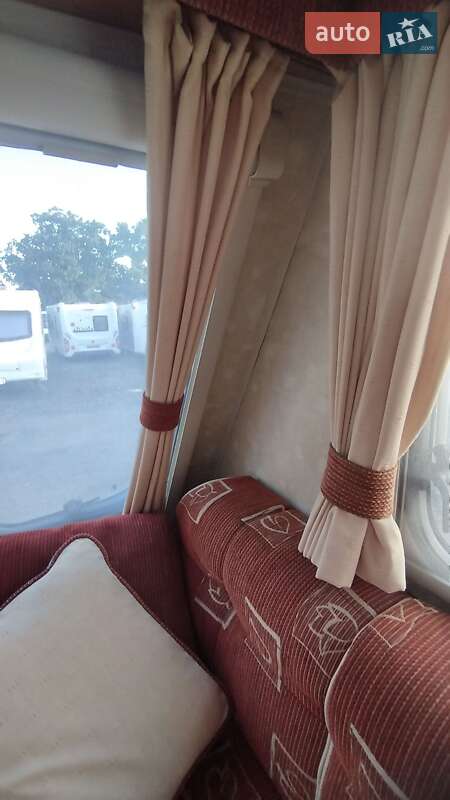 Причіп дача SWIFT Corniche 2003 в Косові
