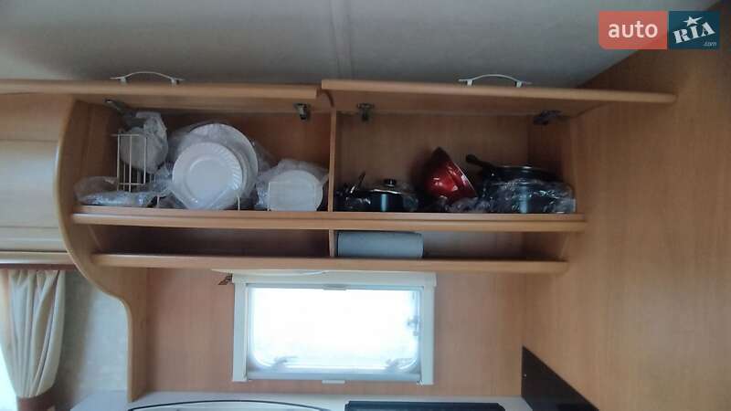 Причіп дача SWIFT Corniche 2003 в Косові