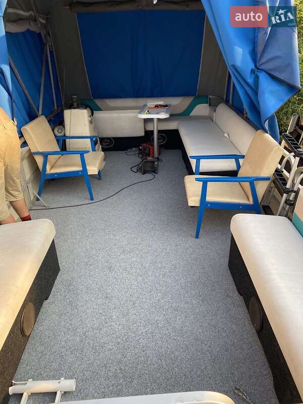 Катер Sylvan Explorer 1995 в Кам'янському