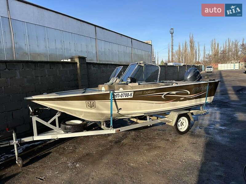 Човен Sylvan Explorer 2007 в Покрові