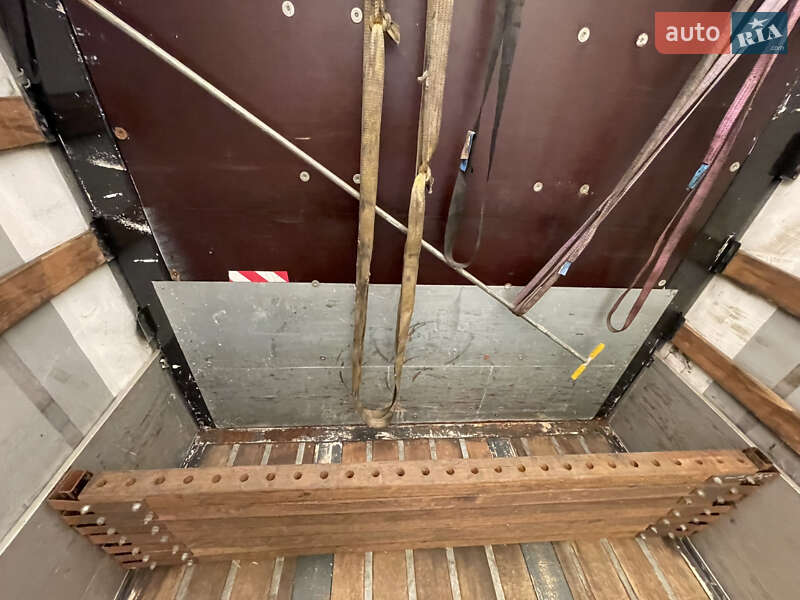 Тентованный борт (штора) - полуприцеп System Trailers TKS 24 2005 в Львове фото 20 Тентованный борт (штора) - полуприцеп System Trailers TKS 24 2005 в Львове