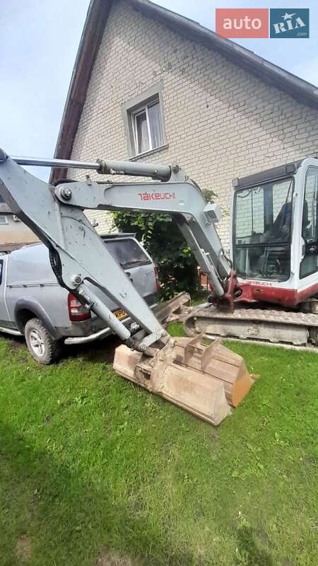 Міні-екскаватор Takeuchi TB 2004 в Рівному