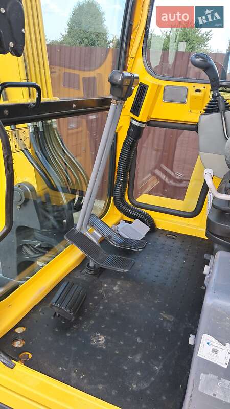 Міні-екскаватор Takeuchi TB 2008 в Моршині