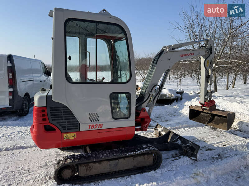 Миниэкскаватор Takeuchi TB 2009 в Недобоевцах фото 14 Миниэкскаватор Takeuchi TB 2009 в Недобоевцах
