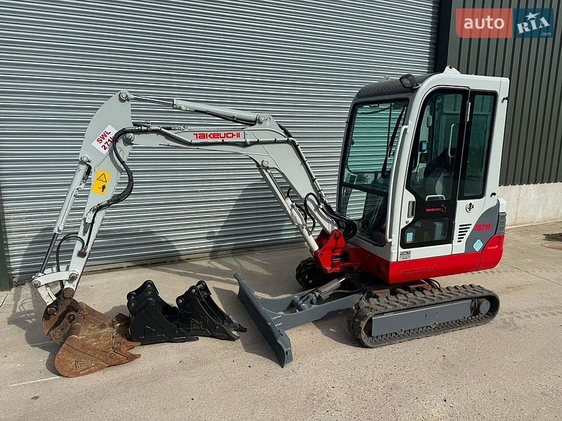 Миниэкскаватор Takeuchi TB 2021 в Бучаче