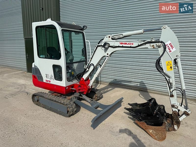 Миниэкскаватор Takeuchi TB 2021 в Бучаче