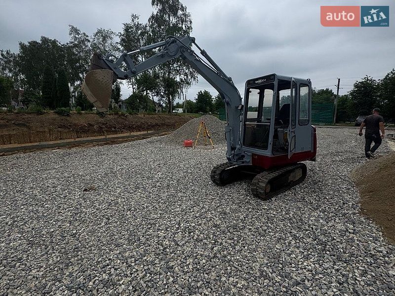 Гусеничний екскаватор Takeuchi TB 2000 в Івано-Франківську