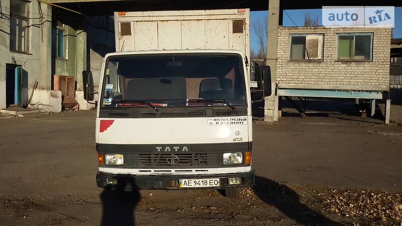 Вантажний фургон TATA LPT 613 2001 в Кам'янському