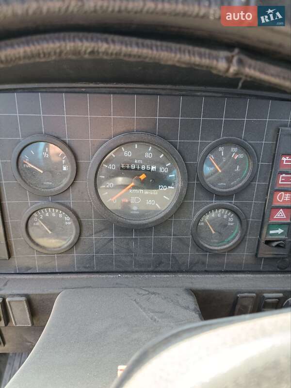Для перевозки животных TATA LPT 613 2005 в Запорожье