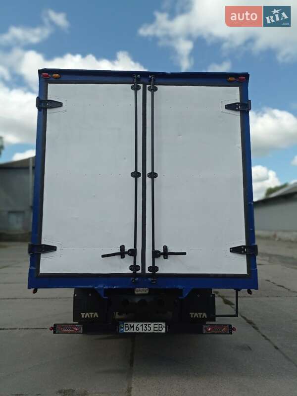 Вантажний фургон TATA LPT 613 2006 в Сумах