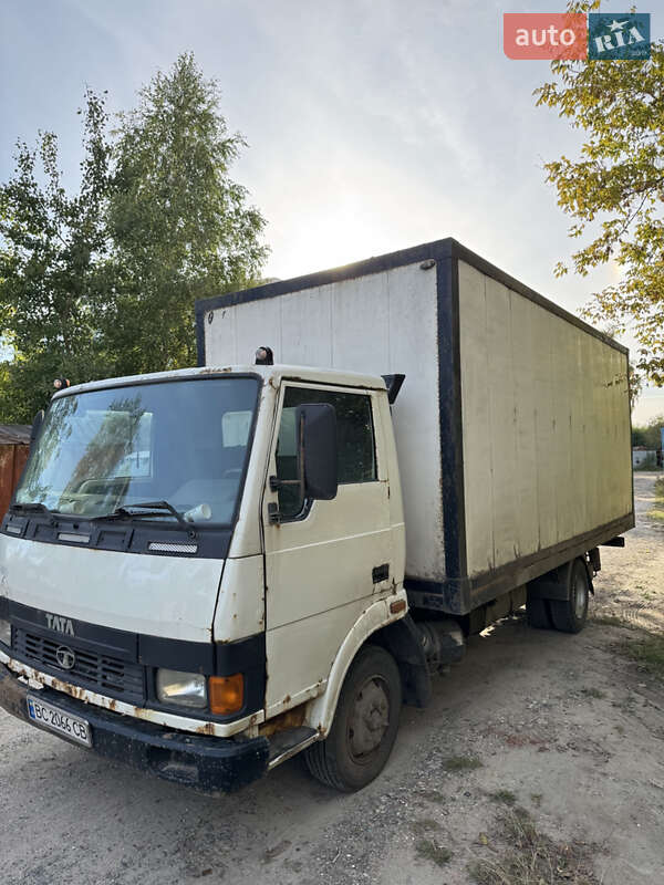 Грузовой фургон TATA LPT 613 2008 в Львове фото Грузовой фургон TATA LPT 613 2008 в Львове