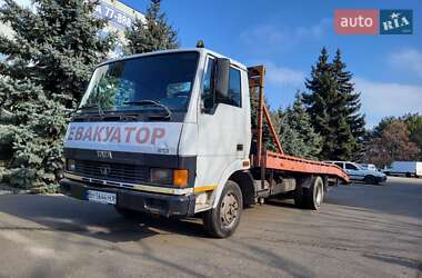 Эвакуатор TATA LPT 2007 в 