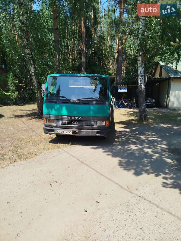 Эвакуатор TATA LPT 2006 в 