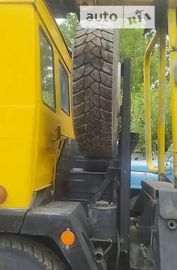 Колесный экскаватор Tatra 815 2003 в 
