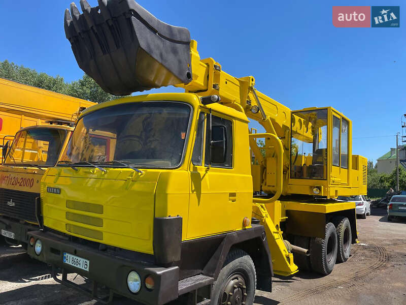 Екскаватор навантажувач Tatra UDS 1996 в Вишгороді